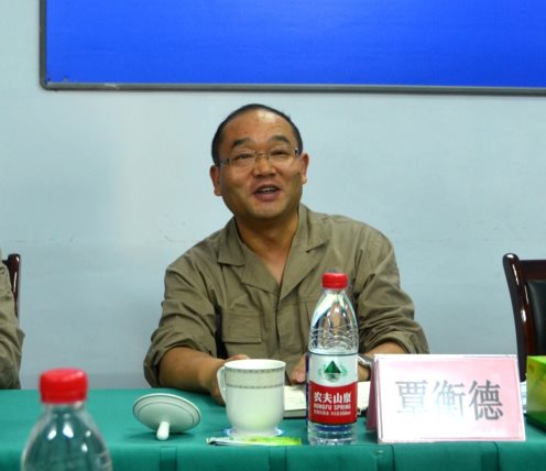 覃总讲话.JPG